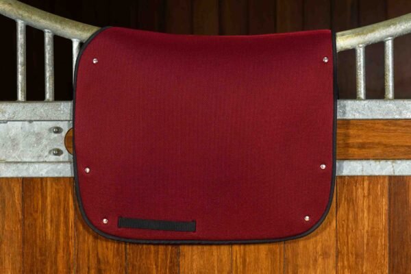 Tapis rouge Cadji dressage